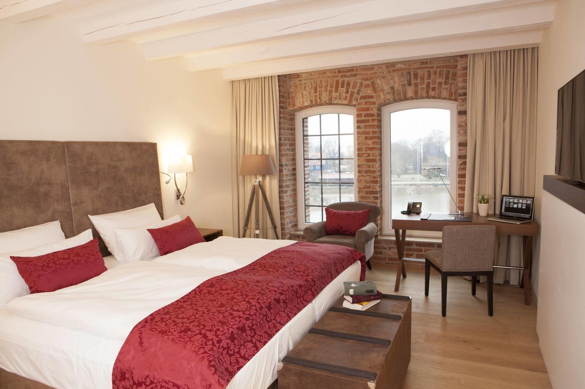 Hotel Hafenspeicher Leer Kültér fotó