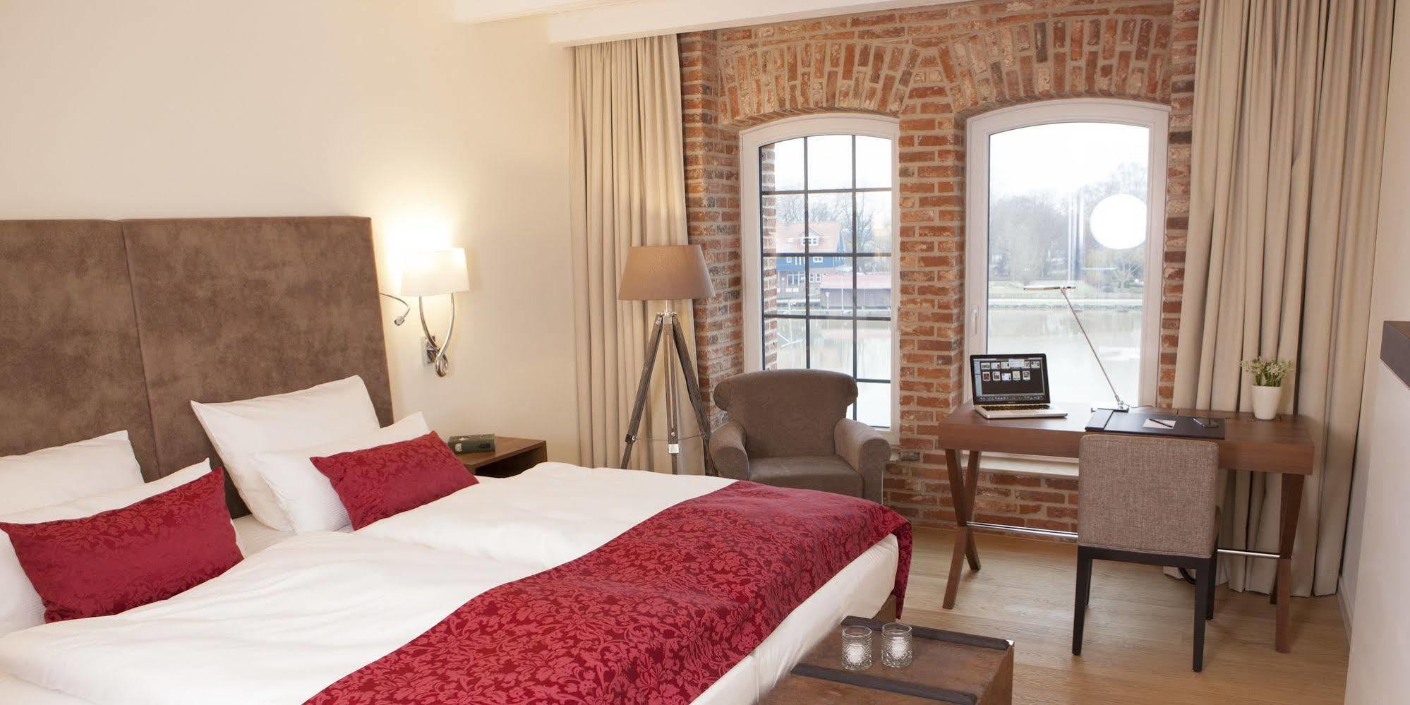 Hotel Hafenspeicher Leer Kültér fotó